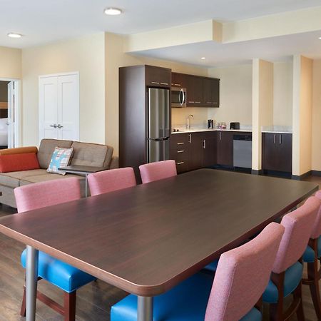 Towneplace Suites By Marriott Toronto Оквилль Экстерьер фото