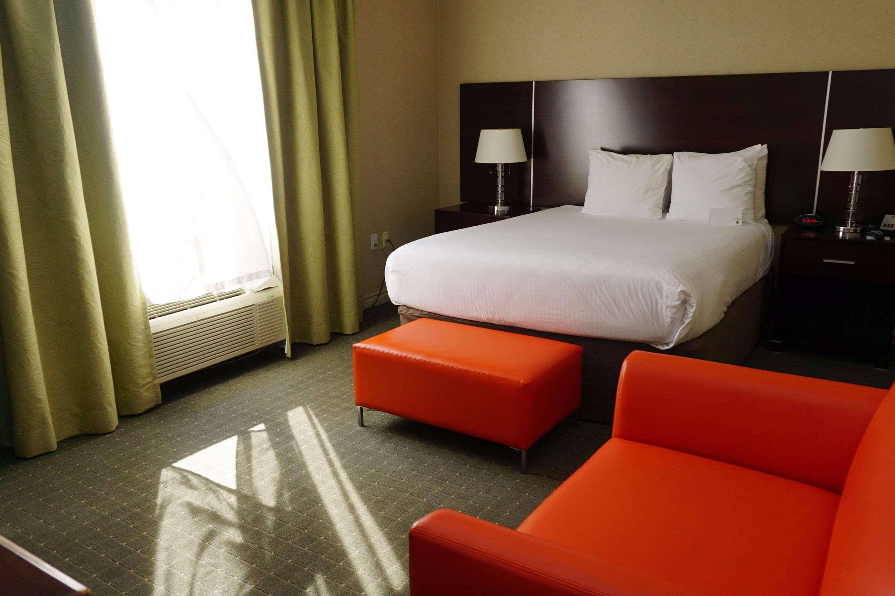 Towneplace Suites By Marriott Toronto Оквилль Экстерьер фото