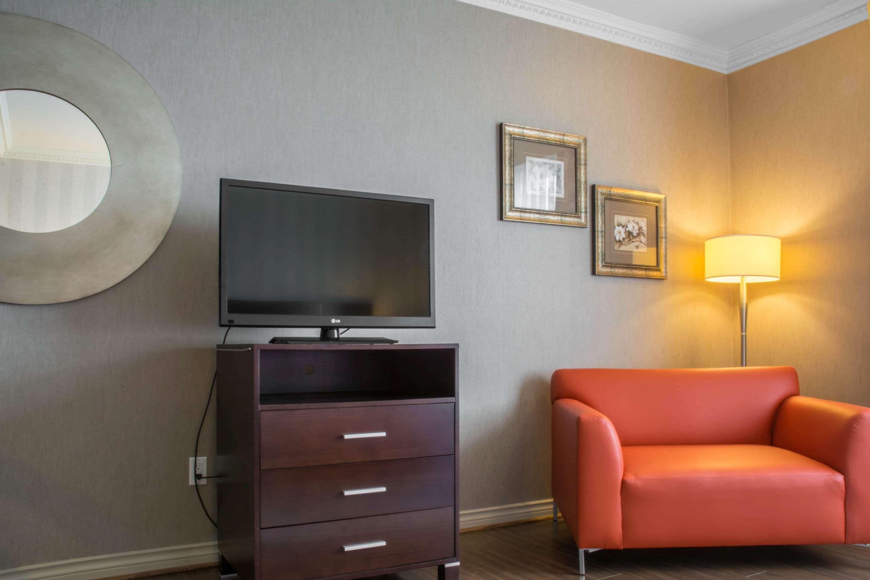 Towneplace Suites By Marriott Toronto Оквилль Экстерьер фото