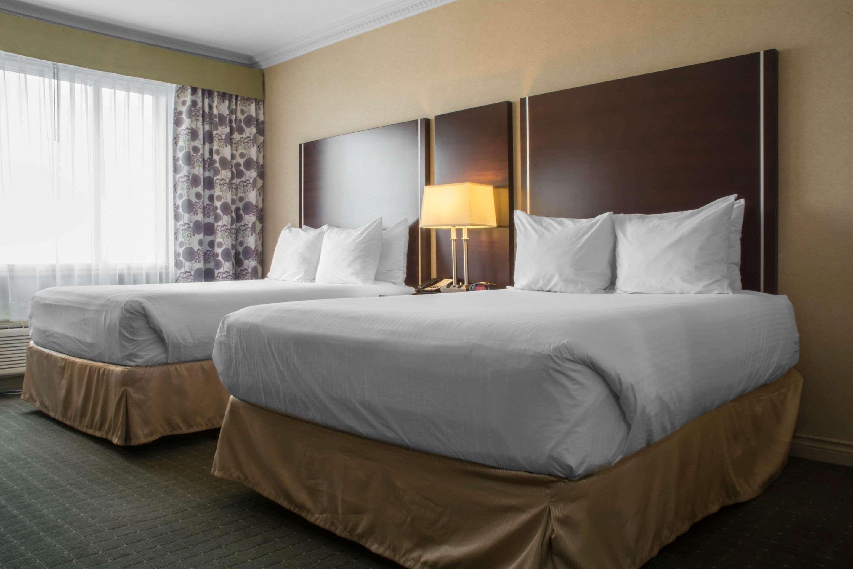 Towneplace Suites By Marriott Toronto Оквилль Экстерьер фото