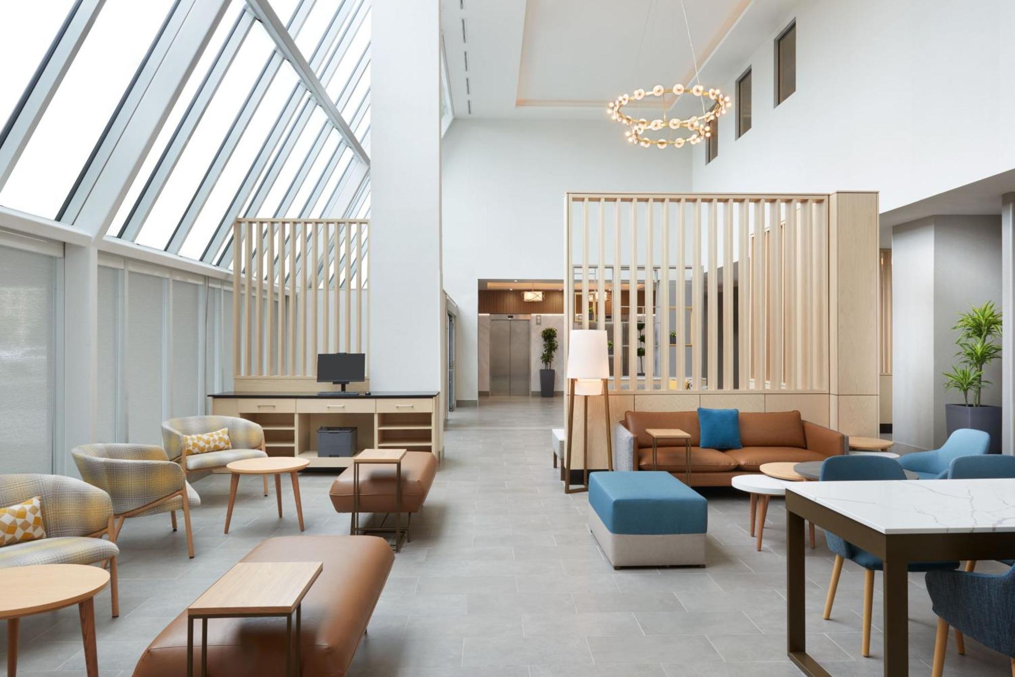 Towneplace Suites By Marriott Toronto Оквилль Экстерьер фото